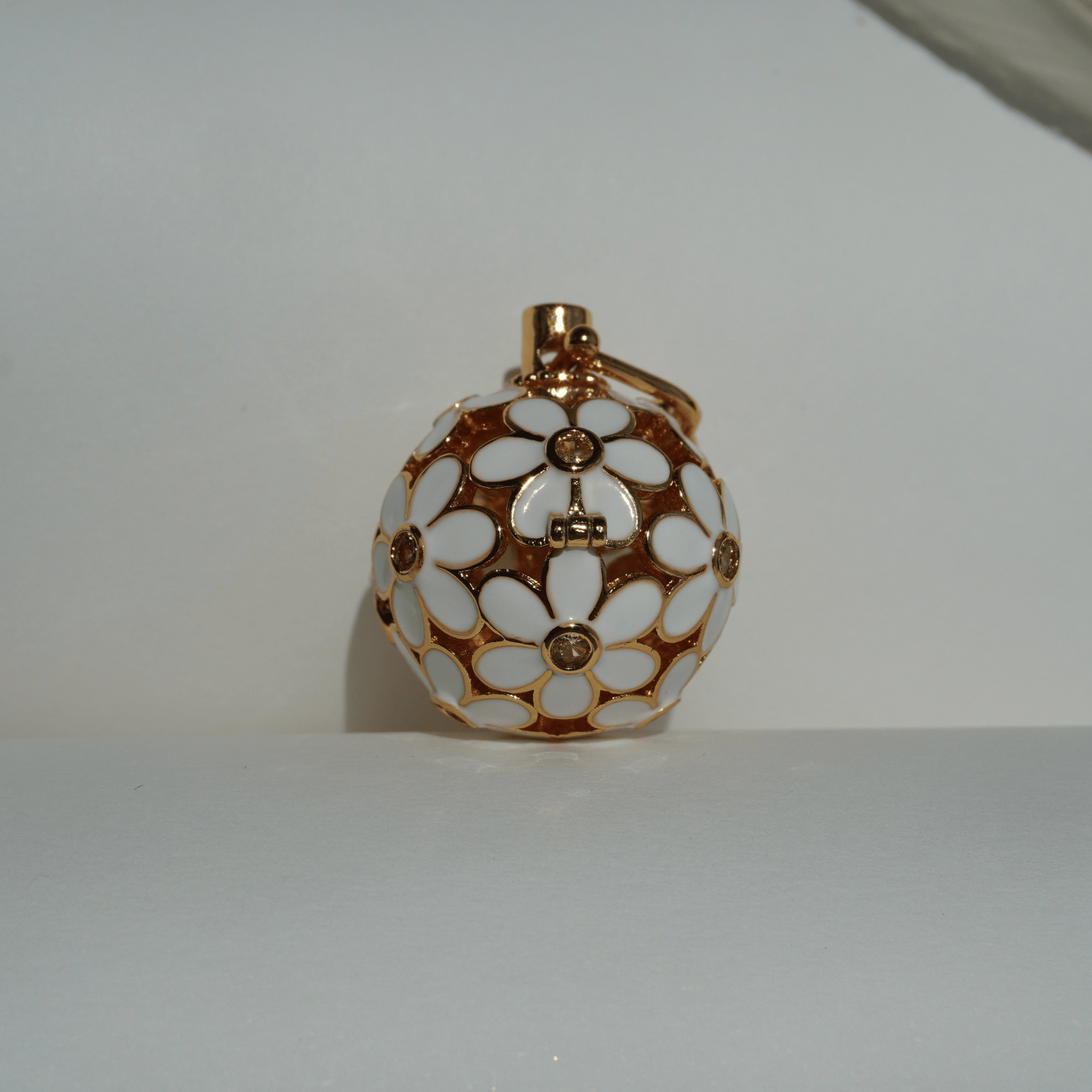 Gold floral cage pendant holder for crystal beads_2