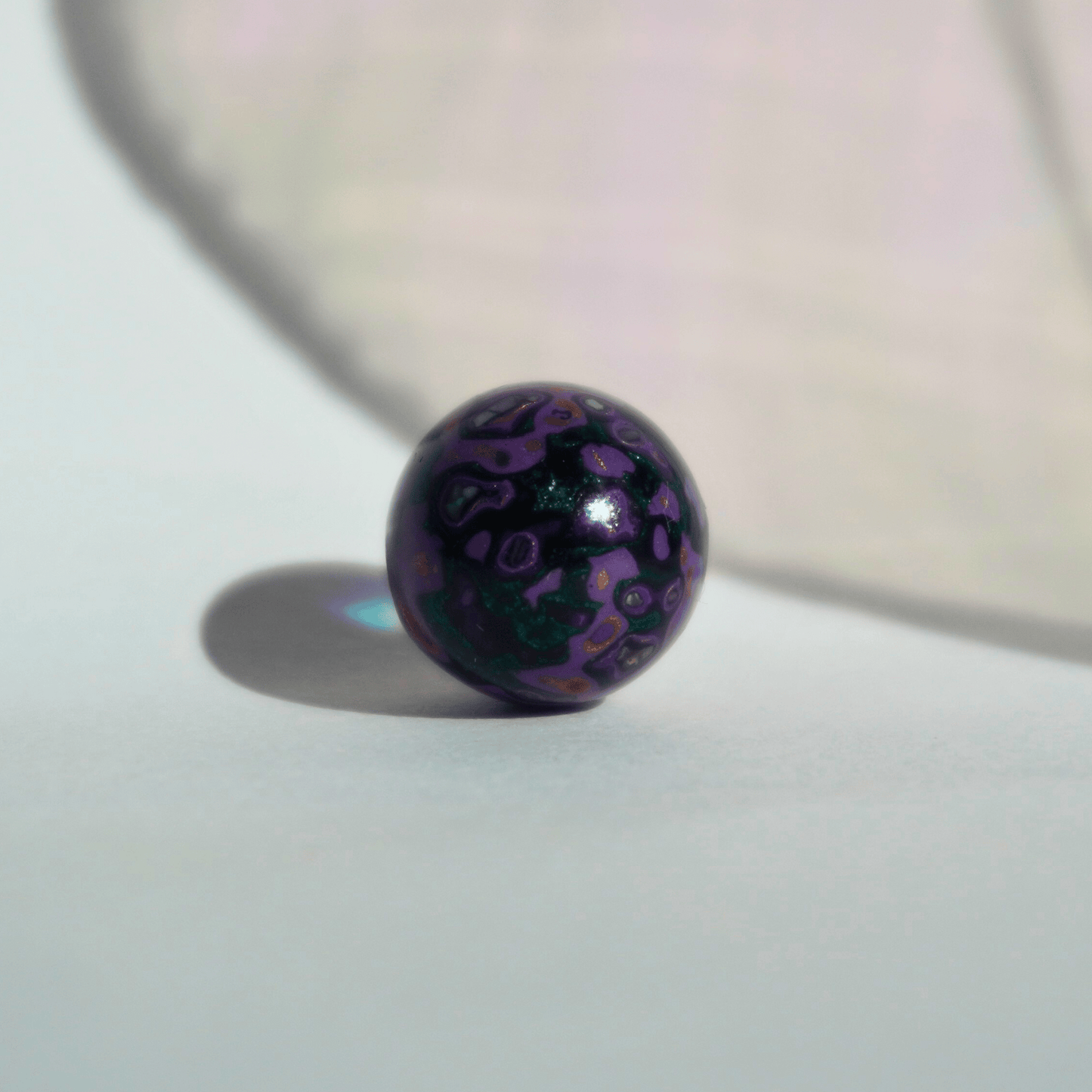 Wisteria Hedgelacquer_bead_purple_beaubeaboo_20mm
