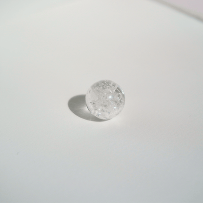 crystal_bead_white_quartz_beaubeaboo_10mm_feathered_2