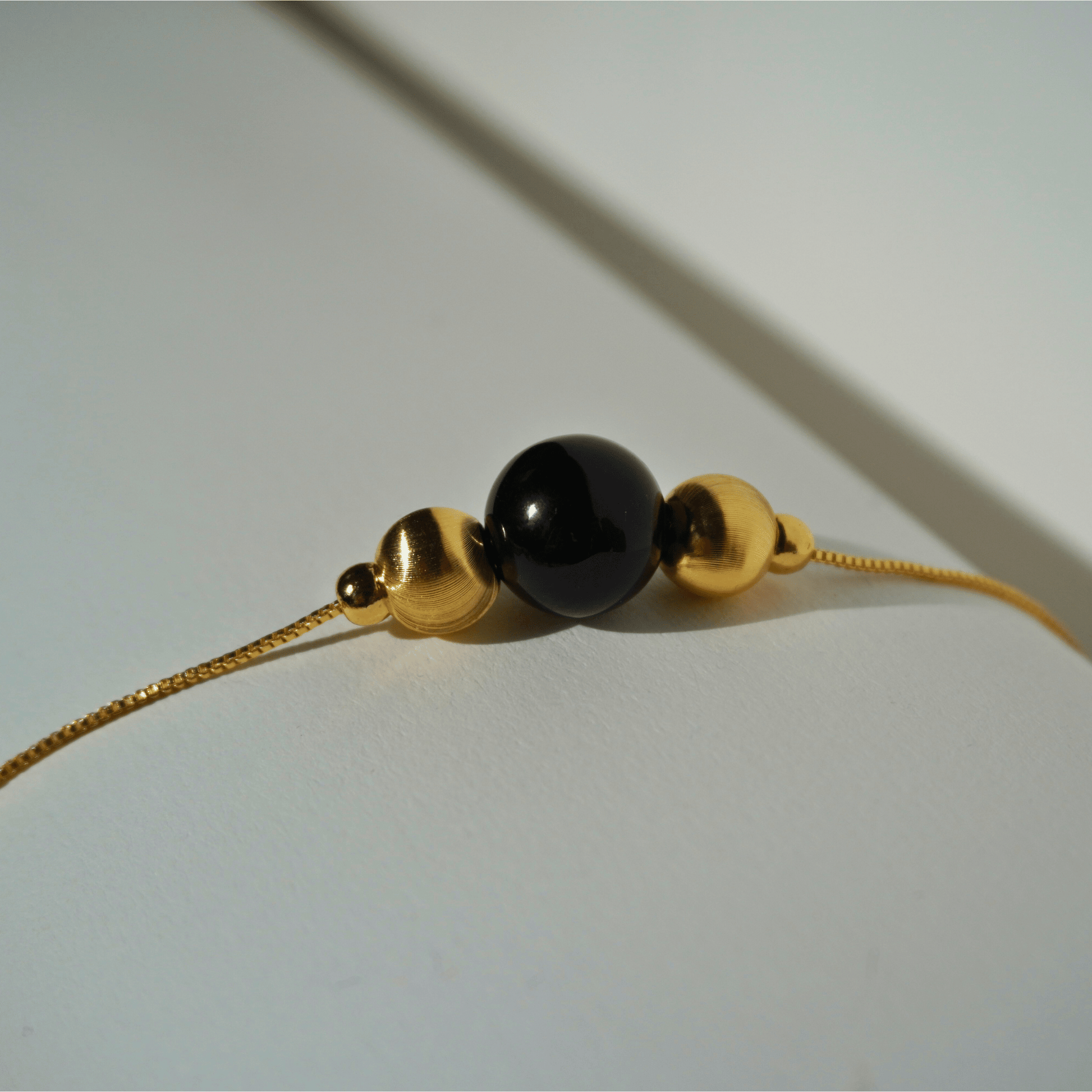 crystal_black_agate_bead__beaubeaboo_15mm_chain