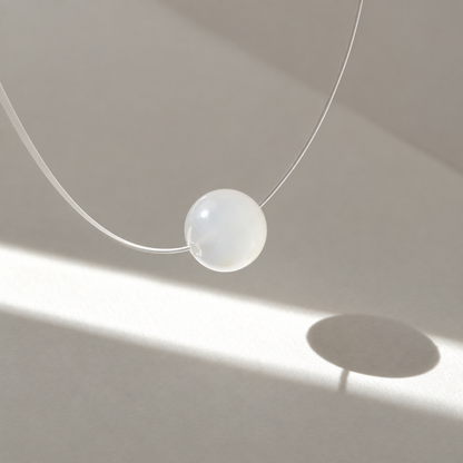 floating-bead-choker-sea-nacre-white-agate-sunlight-2