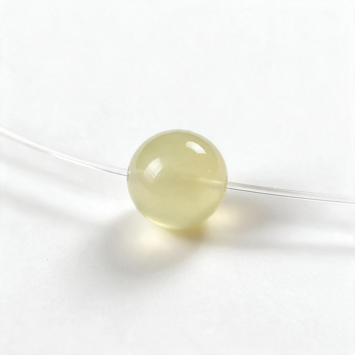 floating-bead-choker-wine-agate-macro